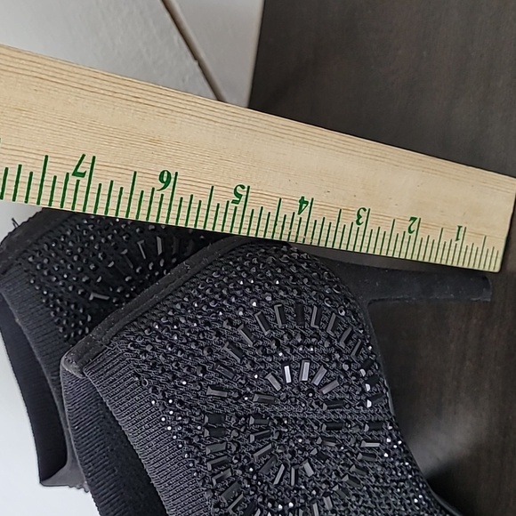 NEW Thalia Sodi Karmen Ankle Booties Black Flyknit 8.5M - Picture 5 of 9